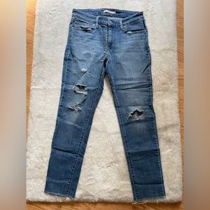 Levi’s 711 skinny